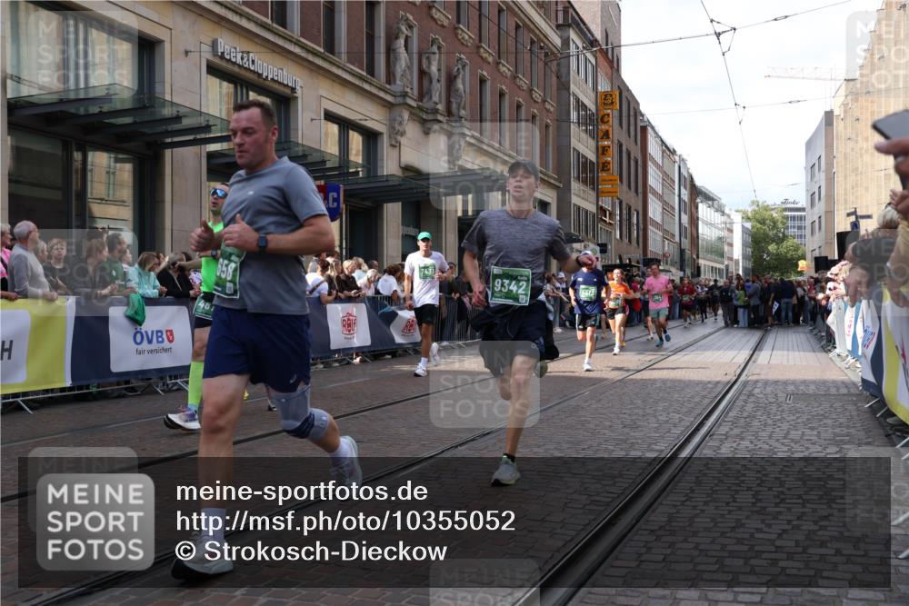 13.09.2026 - 21. swb-Marathon Bremen Strokosch-Dieckow http://msf.ph/oto/10355052 13.09.2026 13:33:33 Ziel 930, 1656, 2405, 2727, 2872, 3201, 3389, 3522, 3761, 3790, 4490, 4554, 4613, 4658, 4874, 5063, 5156, 5341, 5513, 5563, 5587, 6151, 6508, 6509, 6538, 6623, 6808, 7047, 7126, 7303, 7354, 7431, 7633, 7652, 7832, 8025, 8512, 8641, 8910, 9068, 9128, 9342, 9344, 9390, 831, 930, 1124, 2283, 2960, 2980, 3562, 4052, 4219, 4243, 4260, 4492, 4536, 4543, 4565, 5040, 5560, 5660, 5726, 5861, 5862, 5914, 6256, 6421, 6538, 6597, 6777, 6844, 6882, 6915, 6997, 7145, 7523 meine-sportfotos.de