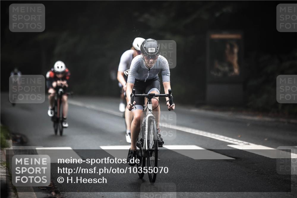 13.09.2026 - Stadtparktriathlon H.Heesch http://msf.ph/oto/10355070 13.09.2026 09:36:30 Radfahren 163, 178, 188, 189, 192 meine-sportfotos.de