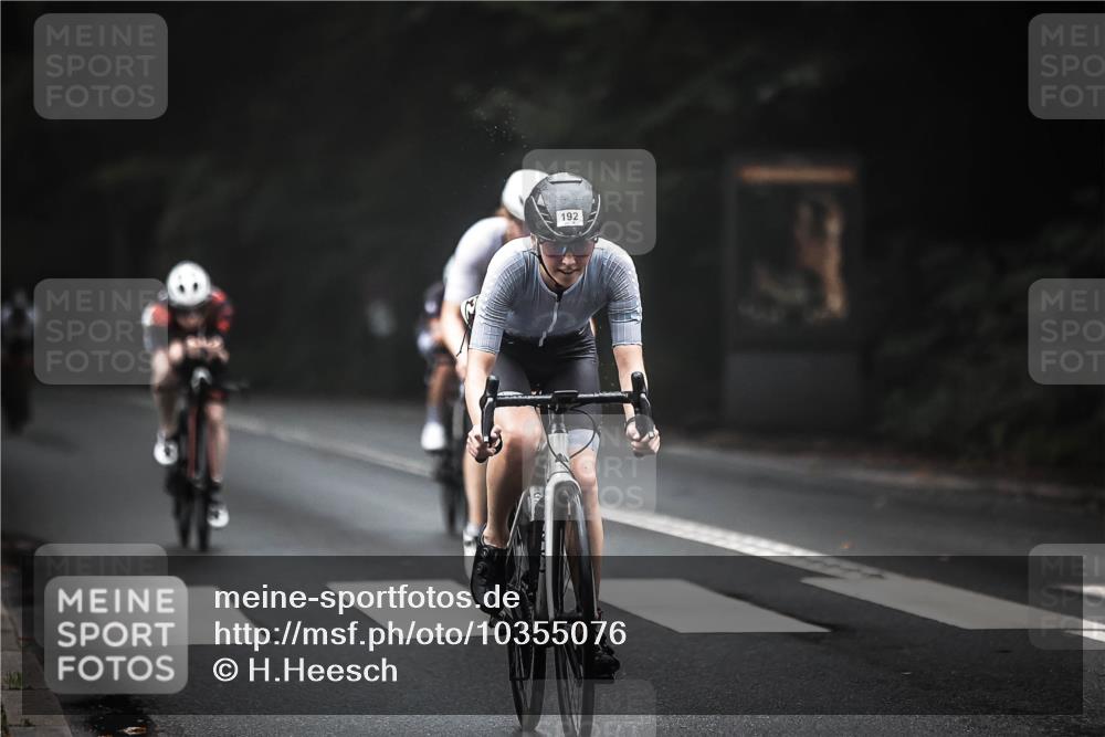 13.09.2026 - Stadtparktriathlon H.Heesch http://msf.ph/oto/10355076 13.09.2026 09:36:30 Radfahren 163, 178, 188, 189, 192 meine-sportfotos.de