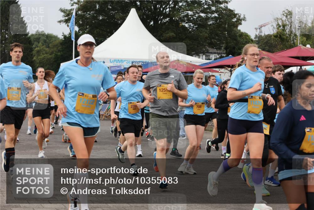 13.09.2026 - Kiel Lauf Andreas Tolksdorf http://msf.ph/oto/10355083 13.09.2026 09:58:07 Kiellinie 10995, 12122, 39, 235, 39, 1251, 708, 11670 meine-sportfotos.de