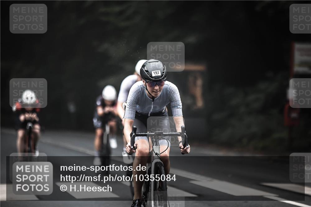 13.09.2026 - Stadtparktriathlon H.Heesch http://msf.ph/oto/10355084 13.09.2026 09:36:30 Radfahren 163, 178, 188, 189, 192 meine-sportfotos.de