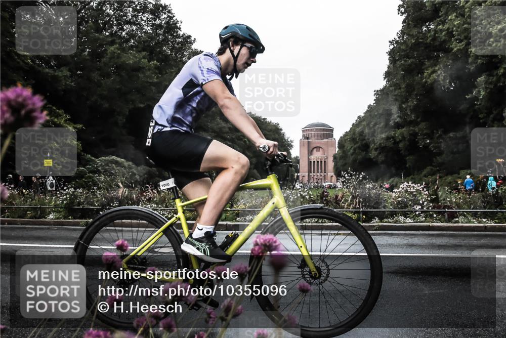13.09.2026 - Stadtparktriathlon H.Heesch http://msf.ph/oto/10355096 13.09.2026 12:00:32 Radfahren 767, 829, 839, 917, 960, 1000, 1068 meine-sportfotos.de