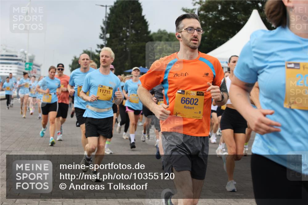 13.09.2026 - Kiel Lauf Andreas Tolksdorf http://msf.ph/oto/10355120 13.09.2026 09:58:08 Kiellinie 11715, 38, 6602, 20 meine-sportfotos.de