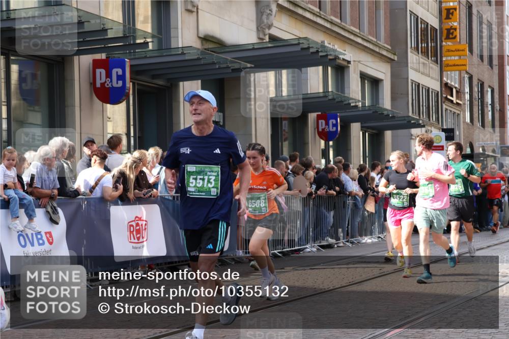 13.09.2026 - 21. swb-Marathon Bremen Strokosch-Dieckow http://msf.ph/oto/10355132 13.09.2026 13:33:35 Ziel 1656, 2405, 2727, 2872, 3201, 3389, 3522, 3761, 3790, 4490, 4554, 4613, 4658, 4874, 5063, 5156, 5341, 5513, 5563, 5587, 6151, 6508, 6509, 6623, 6808, 7047, 7126, 7303, 7354, 7431, 7652, 7832, 8025, 8512, 8641, 8910, 9068, 9128, 9342, 9344, 9390, 831, 930, 1124, 2283, 2960, 2980, 3201, 3562, 4052, 4219, 4243, 4492, 4536, 4543, 4565, 5040, 5560, 5660, 5726, 5861, 5862, 5914, 6256, 6421, 6538, 6597, 6777, 6844, 6882, 6915, 6997, 7145, 7523, 7633 meine-sportfotos.de