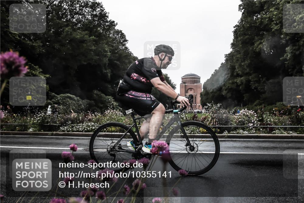 13.09.2026 - Stadtparktriathlon H.Heesch http://msf.ph/oto/10355141 13.09.2026 12:00:57 Radfahren 715, 841, 852, 1064 meine-sportfotos.de
