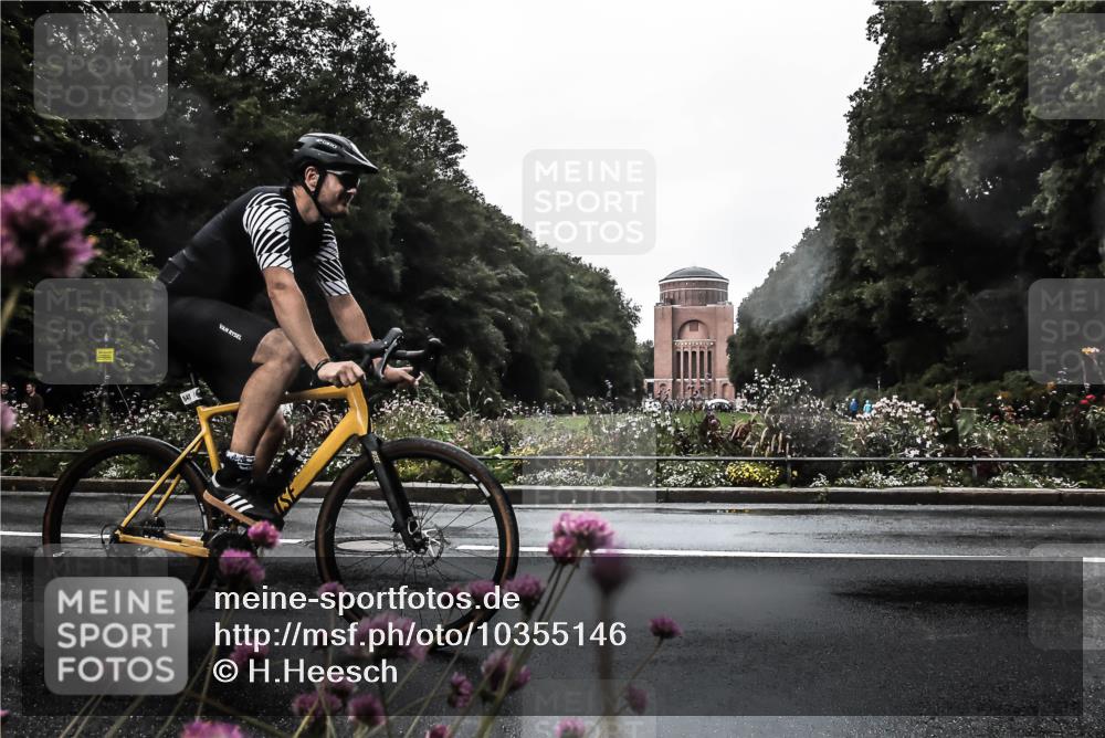 13.09.2026 - Stadtparktriathlon H.Heesch http://msf.ph/oto/10355146 13.09.2026 12:01:01 Radfahren 841, 852 meine-sportfotos.de