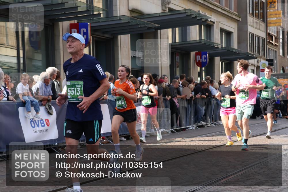 13.09.2026 - 21. swb-Marathon Bremen Strokosch-Dieckow http://msf.ph/oto/10355154 13.09.2026 13:33:35 Ziel 1656, 2405, 2727, 2872, 3201, 3389, 3522, 3761, 3790, 4490, 4554, 4613, 4658, 4874, 5063, 5156, 5341, 5513, 5563, 5587, 6151, 6508, 6509, 6623, 6808, 7047, 7126, 7303, 7354, 7431, 7652, 7832, 8025, 8512, 8641, 8910, 9068, 9128, 9342, 9344, 9390, 831, 930, 1124, 2283, 2960, 2980, 3201, 3562, 4052, 4219, 4243, 4492, 4536, 4543, 4565, 5040, 5560, 5660, 5726, 5861, 5862, 5914, 6256, 6421, 6538, 6597, 6777, 6844, 6882, 6915, 6997, 7145, 7523, 7633 meine-sportfotos.de