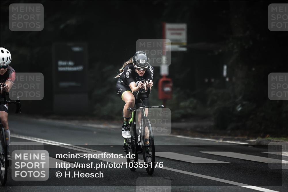 13.09.2026 - Stadtparktriathlon H.Heesch http://msf.ph/oto/10355176 13.09.2026 09:36:53 Radfahren 161, 195 meine-sportfotos.de