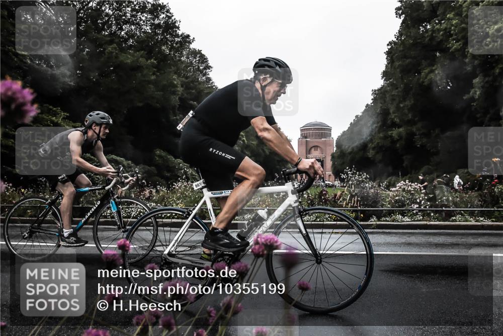 13.09.2026 - Stadtparktriathlon H.Heesch http://msf.ph/oto/10355199 13.09.2026 12:01:23 Radfahren 835, 861, 939, 995, 1027 meine-sportfotos.de