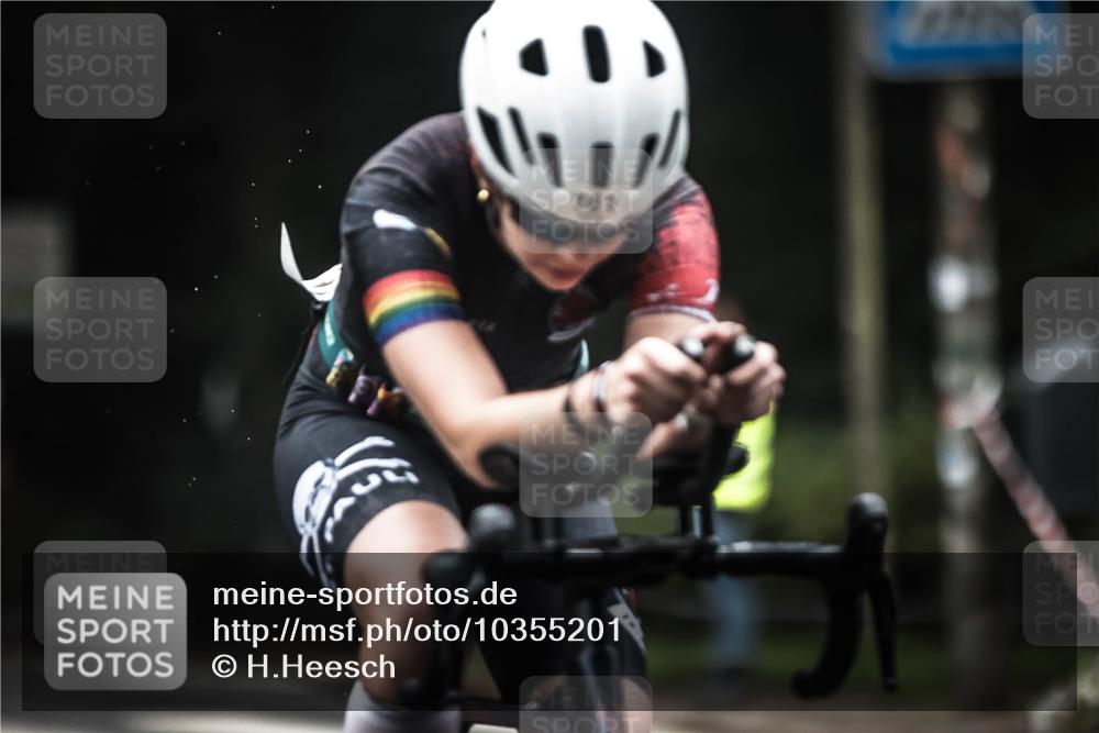 13.09.2026 - Stadtparktriathlon H.Heesch http://msf.ph/oto/10355201 13.09.2026 09:36:54 Radfahren 161, 195 meine-sportfotos.de