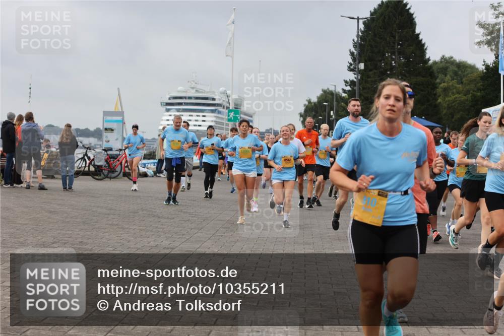 13.09.2026 - Kiel Lauf Andreas Tolksdorf http://msf.ph/oto/10355211 13.09.2026 09:58:11 Kiellinie 12000, 8561 meine-sportfotos.de