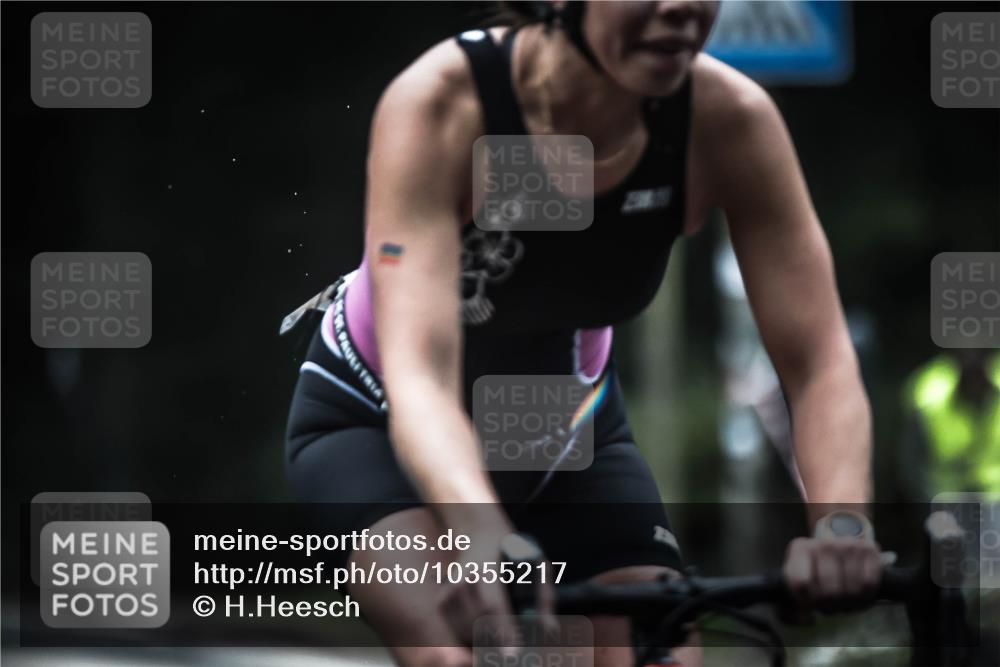 13.09.2026 - Stadtparktriathlon H.Heesch http://msf.ph/oto/10355217 13.09.2026 09:37:02 Radfahren 118, 147 meine-sportfotos.de