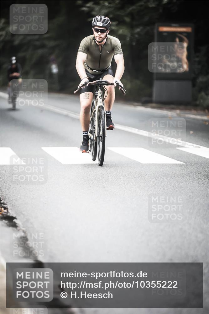 13.09.2026 - Stadtparktriathlon H.Heesch http://msf.ph/oto/10355222 13.09.2026 11:11:29 Radfahren 596, 655, 666 meine-sportfotos.de