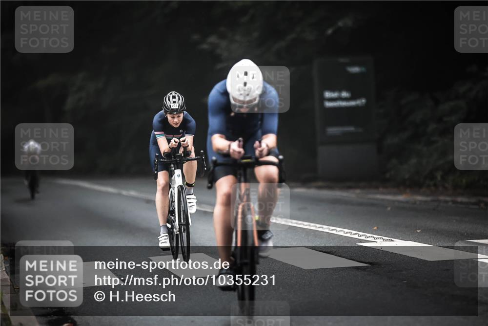 13.09.2026 - Stadtparktriathlon H.Heesch http://msf.ph/oto/10355231 13.09.2026 09:37:08 Radfahren 147, 168, 203 meine-sportfotos.de