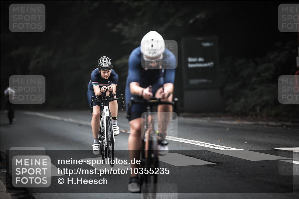13.09.2026 - Stadtparktriathlon H.Heesch http://msf.ph/oto/10355235 13.09.2026 09:37:08 Radfahren 147, 168, 203 meine-sportfotos.de