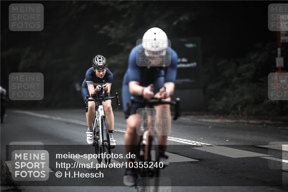 13.09.2026 - Stadtparktriathlon H.Heesch http://msf.ph/oto/10355240 13.09.2026 09:37:08 Radfahren 147, 168, 203 meine-sportfotos.de