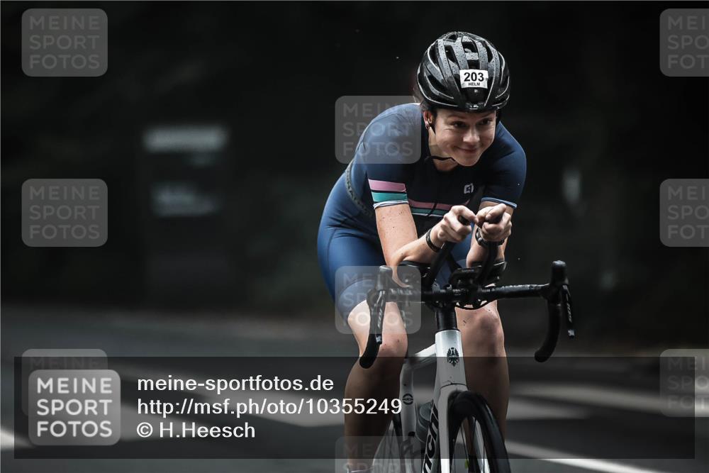 13.09.2026 - Stadtparktriathlon H.Heesch http://msf.ph/oto/10355249 13.09.2026 09:37:10 Radfahren 147, 168, 203 meine-sportfotos.de