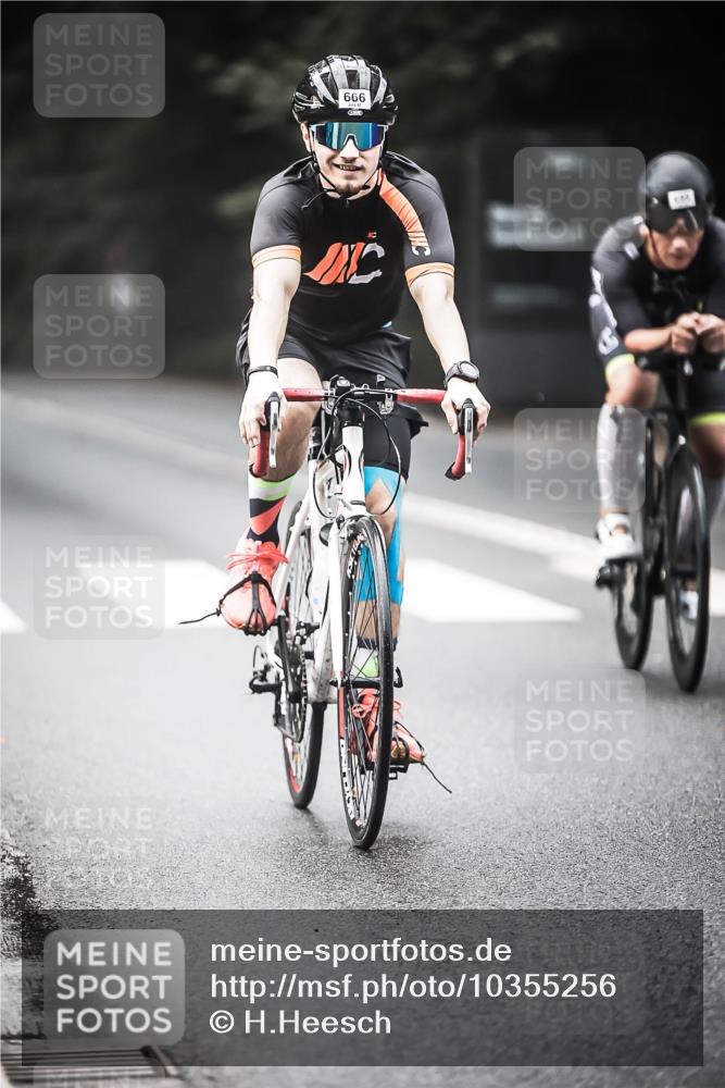 13.09.2026 - Stadtparktriathlon H.Heesch http://msf.ph/oto/10355256 13.09.2026 11:11:32 Radfahren 451, 596, 612, 655, 666 meine-sportfotos.de