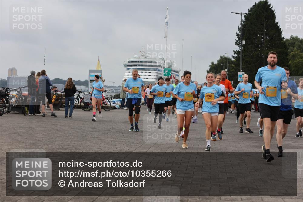 13.09.2026 - Kiel Lauf Andreas Tolksdorf http://msf.ph/oto/10355266 13.09.2026 09:58:12 Kiellinie 6540, 12000, 8561 meine-sportfotos.de