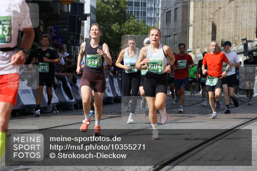 13.09.2026 - 21. swb-Marathon Bremen Strokosch-Dieckow http://msf.ph/oto/10355271 13.09.2026 13:33:33 Ziel 831, 1124, 2283, 2393, 2440, 2818, 2959, 2980, 3710, 4243, 4260, 4408, 4492, 4536, 4565, 4659, 5040, 5191, 5324, 5395, 5410, 5749, 5790, 5914, 5981, 6614, 6777, 6915, 7145, 7421, 7467, 7788, 7789, 7830, 8061, 9269, 9616, 9856, 13019, 13028, 13084, 13092, 13093, 13101, 930, 2405, 2872, 2960, 3201, 3761, 4490, 4554, 4658, 4874, 5063, 5156, 6508, 6538, 6808, 7126, 7633, 7652, 7832, 8691, 9068, 9128, 9342, 9390, 10114, 13078 meine-sportfotos.de