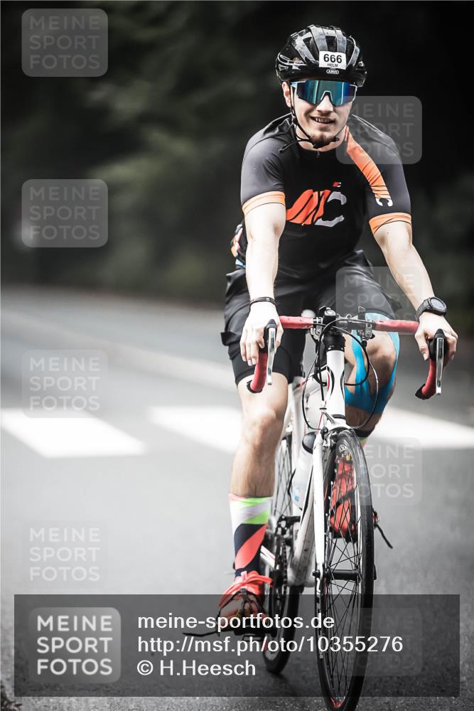 13.09.2026 - Stadtparktriathlon H.Heesch http://msf.ph/oto/10355276 13.09.2026 11:11:33 Radfahren 451, 596, 612, 655, 666 meine-sportfotos.de