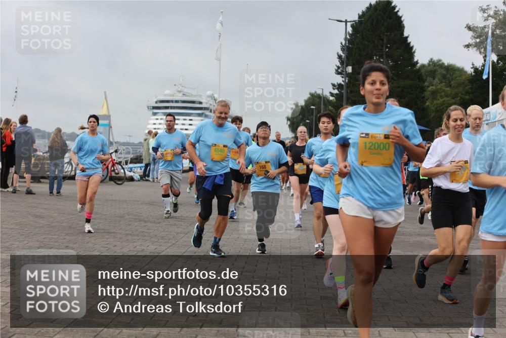 13.09.2026 - Kiel Lauf Andreas Tolksdorf http://msf.ph/oto/10355316 13.09.2026 09:58:14 Kiellinie 4915, 6540, 1104, 168, 1, 38, 12000 meine-sportfotos.de
