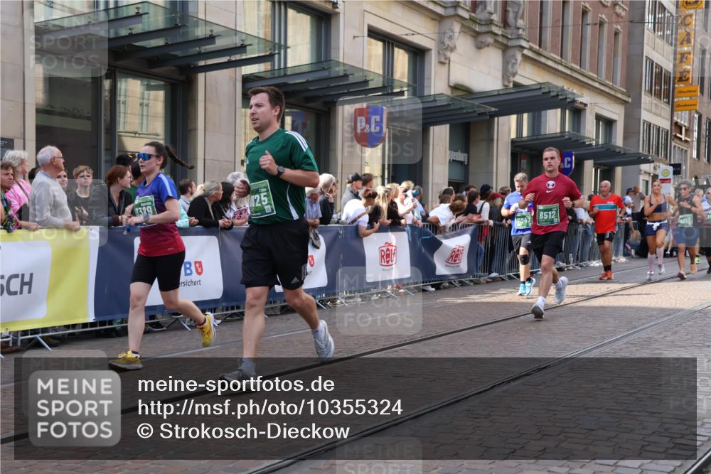 13.09.2026 - 21. swb-Marathon Bremen Strokosch-Dieckow http://msf.ph/oto/10355324 13.09.2026 13:33:39 Ziel 1364, 1656, 2355, 2727, 3162, 3389, 3522, 3790, 3984, 4554, 4613, 4658, 4874, 5063, 5156, 5341, 5513, 5563, 5587, 6090, 6151, 6508, 6509, 6623, 7047, 7126, 7303, 7354, 7431, 7832, 7897, 7988, 8025, 8512, 8641, 8910, 9068, 9128, 9342, 9344, 13118, 831, 930, 1124, 2405, 2872, 2960, 2980, 3201, 3562, 3761, 4052, 4219, 4243, 4490, 4492, 4536, 4543, 4565, 5040, 5560, 5660, 5726, 5861, 5862, 5914, 6256, 6421, 6538, 6597, 6777, 6808, 6844, 6882, 6915, 6997, 7126, 7145, 7523, 7633 meine-sportfotos.de