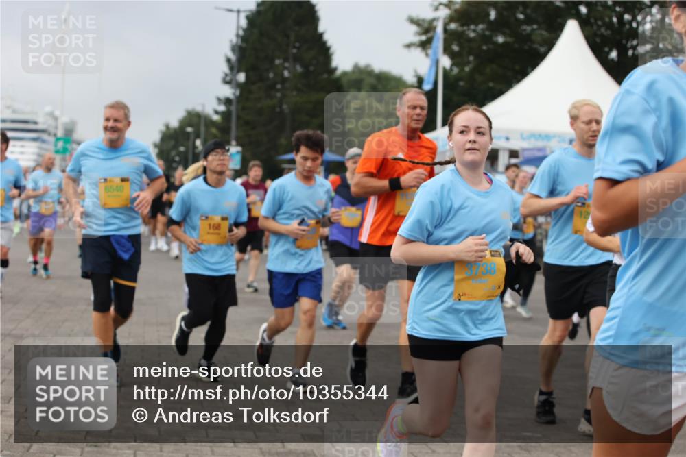 13.09.2026 - Kiel Lauf Andreas Tolksdorf http://msf.ph/oto/10355344 13.09.2026 09:58:16 Kiellinie 6540, 3738 meine-sportfotos.de
