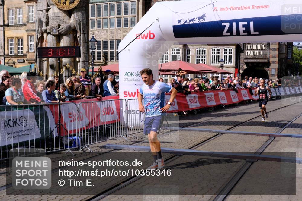 13.09.2026 - 21. swb-Marathon Bremen Tim E. http://msf.ph/oto/10355346 13.09.2026 12:47:00 Ziel 238, 574, 841, 1391 meine-sportfotos.de