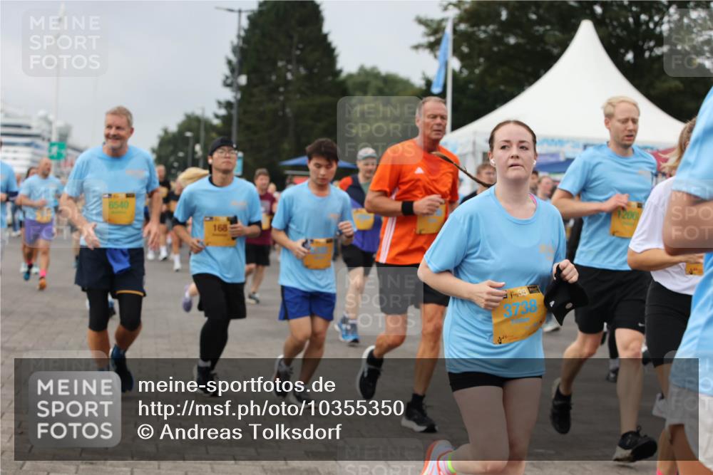 13.09.2026 - Kiel Lauf Andreas Tolksdorf http://msf.ph/oto/10355350 13.09.2026 09:58:16 Kiellinie 6540, 168, 98, 3738 meine-sportfotos.de