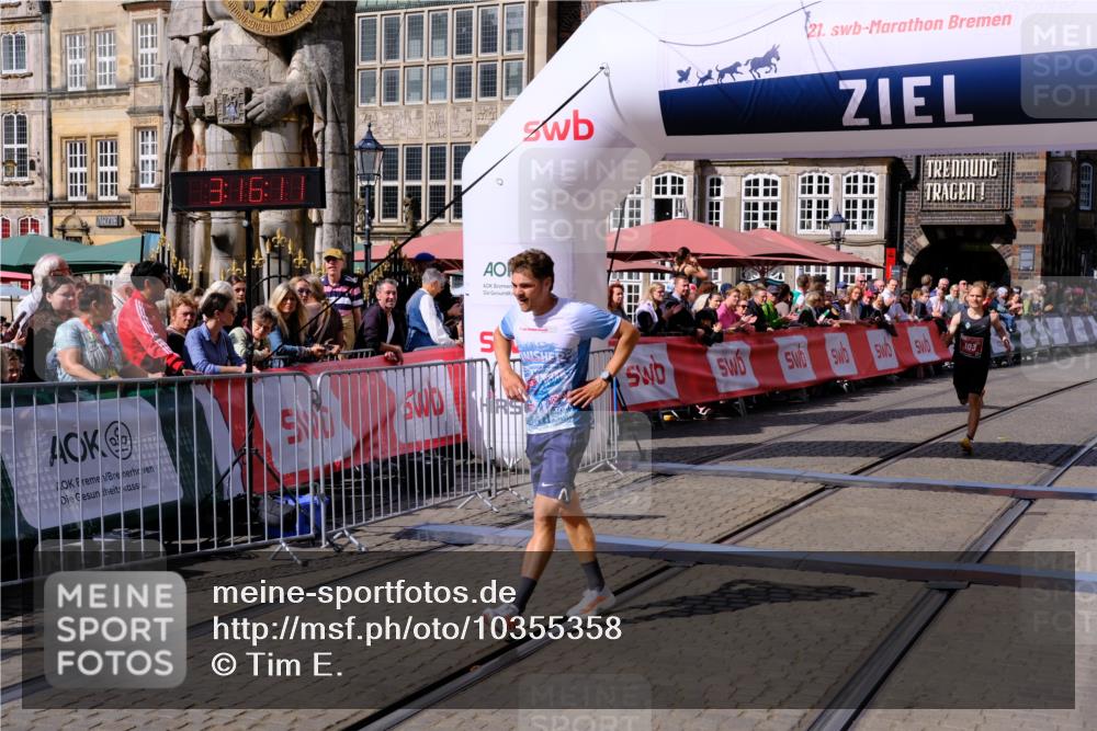13.09.2026 - 21. swb-Marathon Bremen Tim E. http://msf.ph/oto/10355358 13.09.2026 12:47:00 Ziel 238, 574, 841, 1391 meine-sportfotos.de