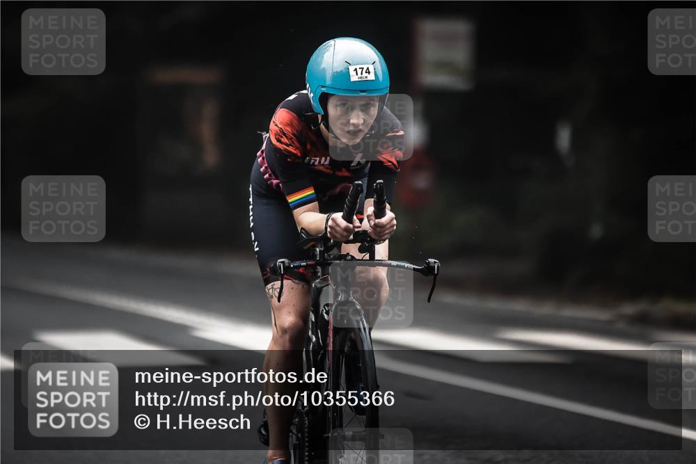 13.09.2026 - Stadtparktriathlon H.Heesch http://msf.ph/oto/10355366 13.09.2026 09:37:28 Radfahren 165, 174, 201 meine-sportfotos.de