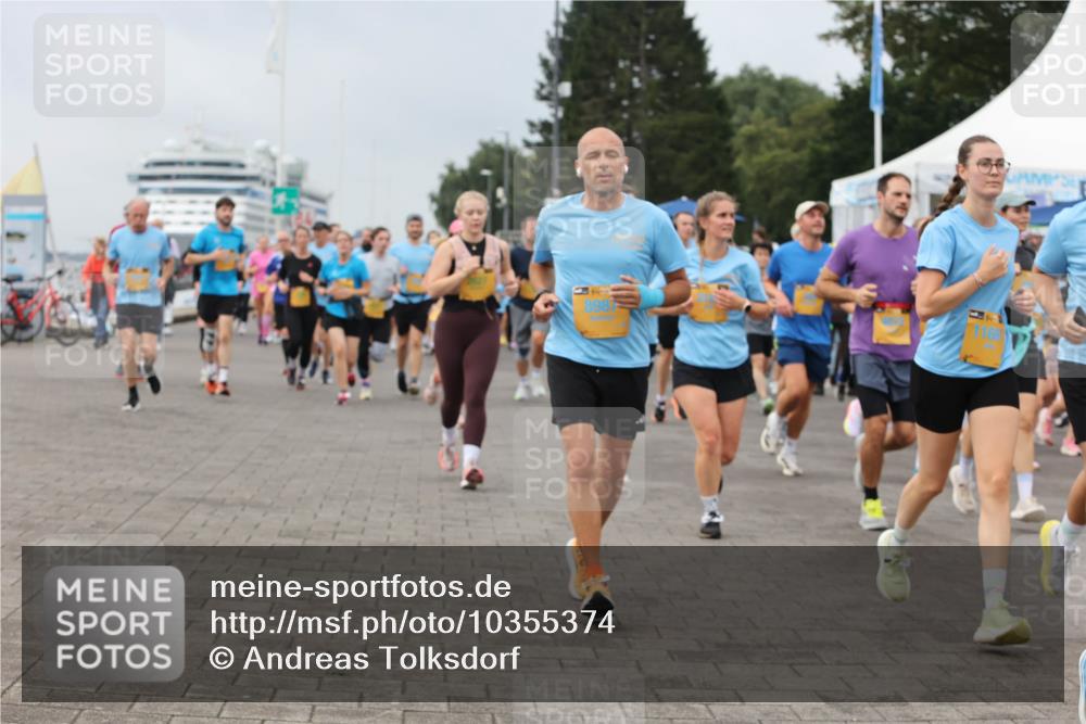 13.09.2026 - Kiel Lauf Andreas Tolksdorf http://msf.ph/oto/10355374 13.09.2026 09:58:25 Kiellinie 8987, 1166 meine-sportfotos.de