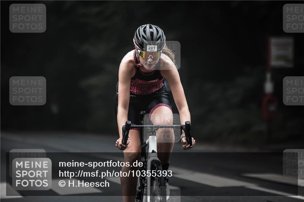 13.09.2026 - Stadtparktriathlon H.Heesch http://msf.ph/oto/10355393 13.09.2026 09:37:34 Radfahren 201 meine-sportfotos.de