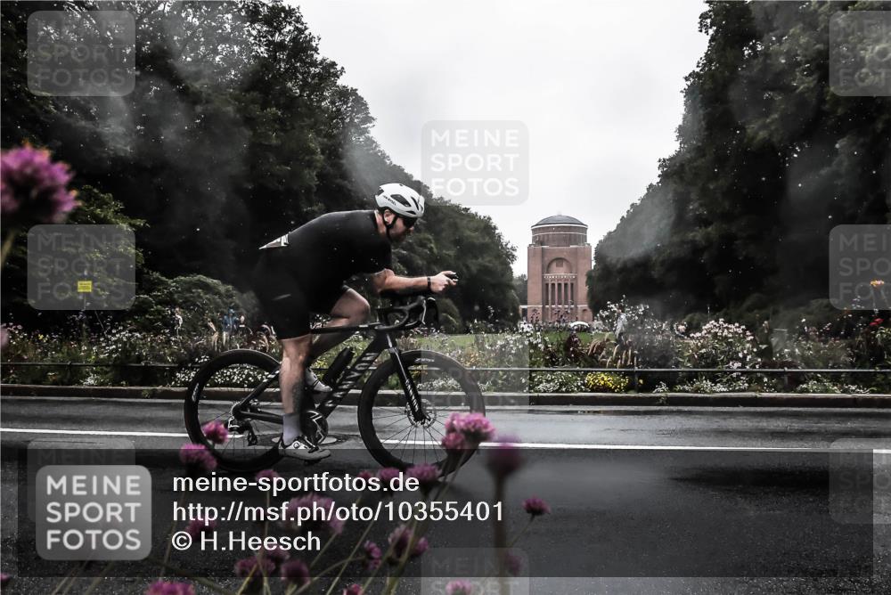 13.09.2026 - Stadtparktriathlon H.Heesch http://msf.ph/oto/10355401 13.09.2026 12:02:06 Radfahren 714, 773, 882, 892, 935, 1033 meine-sportfotos.de