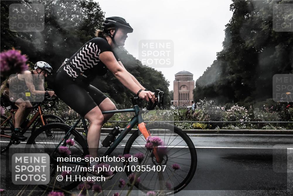 13.09.2026 - Stadtparktriathlon H.Heesch http://msf.ph/oto/10355407 13.09.2026 12:02:07 Radfahren 714, 773, 882, 892, 935 meine-sportfotos.de
