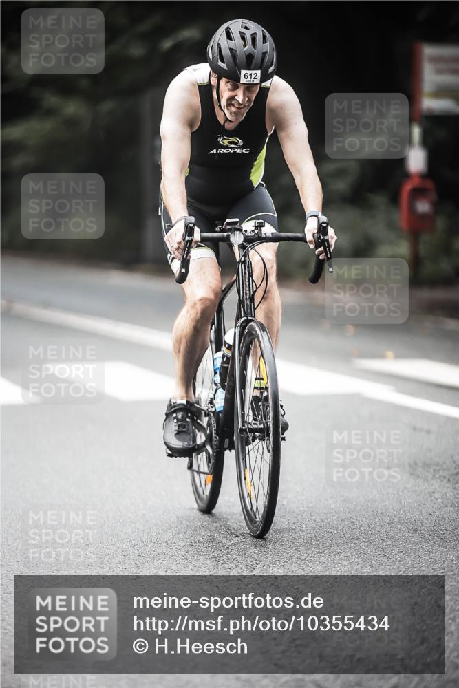 13.09.2026 - Stadtparktriathlon H.Heesch http://msf.ph/oto/10355434 13.09.2026 11:11:37 Radfahren 451, 470, 547, 612, 655, 666 meine-sportfotos.de