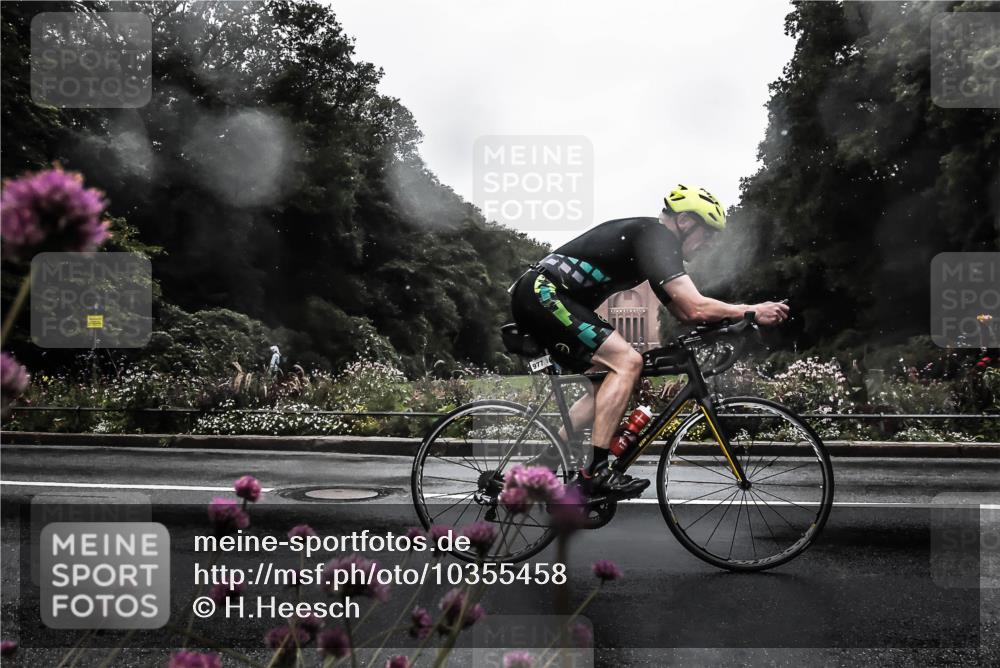 13.09.2026 - Stadtparktriathlon H.Heesch http://msf.ph/oto/10355458 13.09.2026 12:02:17 Radfahren 780, 869, 926, 977 meine-sportfotos.de