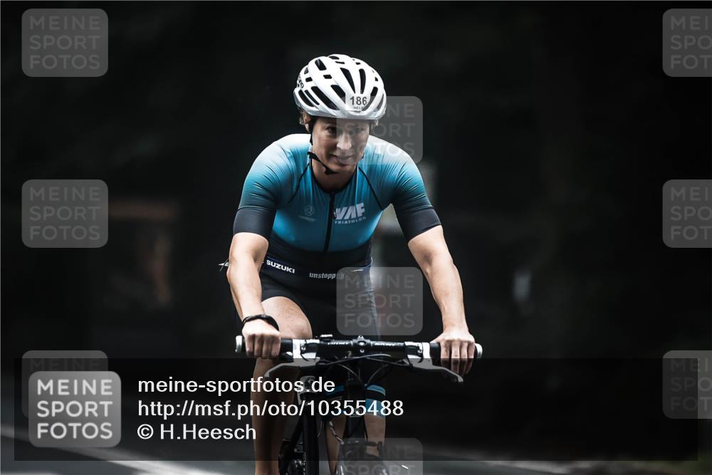 13.09.2026 - Stadtparktriathlon H.Heesch http://msf.ph/oto/10355488 13.09.2026 09:37:55 Radfahren 167, 186 meine-sportfotos.de