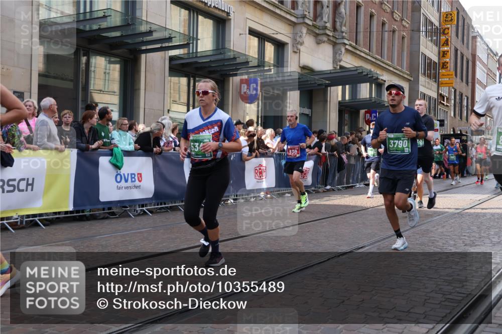 13.09.2026 - 21. swb-Marathon Bremen Strokosch-Dieckow http://msf.ph/oto/10355489 13.09.2026 13:33:44 Ziel 1364, 1656, 2355, 2464, 2727, 3162, 3389, 3522, 3632, 3790, 3984, 4613, 4658, 5265, 5341, 5489, 5513, 5563, 5587, 5768, 6090, 6151, 6350, 6405, 6508, 6509, 6623, 7047, 7113, 7303, 7354, 7431, 7897, 7988, 8025, 8512, 8641, 8870, 8910, 9344, 9905, 10058, 13118, 930, 2405, 2872, 2960, 3201, 3562, 3761, 4052, 4219, 4490, 4543, 4554, 4658, 4874, 5063, 5156, 5560, 5660, 5726, 5861, 5862, 6256, 6421, 6508, 6538, 6597, 6808, 6844, 6882, 6997, 7126, 7523, 7633 meine-sportfotos.de
