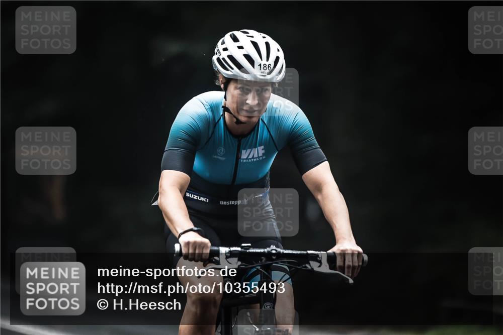 13.09.2026 - Stadtparktriathlon H.Heesch http://msf.ph/oto/10355493 13.09.2026 09:37:55 Radfahren 167, 186 meine-sportfotos.de