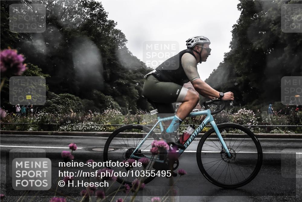 13.09.2026 - Stadtparktriathlon H.Heesch http://msf.ph/oto/10355495 13.09.2026 12:02:26 Radfahren 756, 862, 933, 959, 987, 1016 meine-sportfotos.de