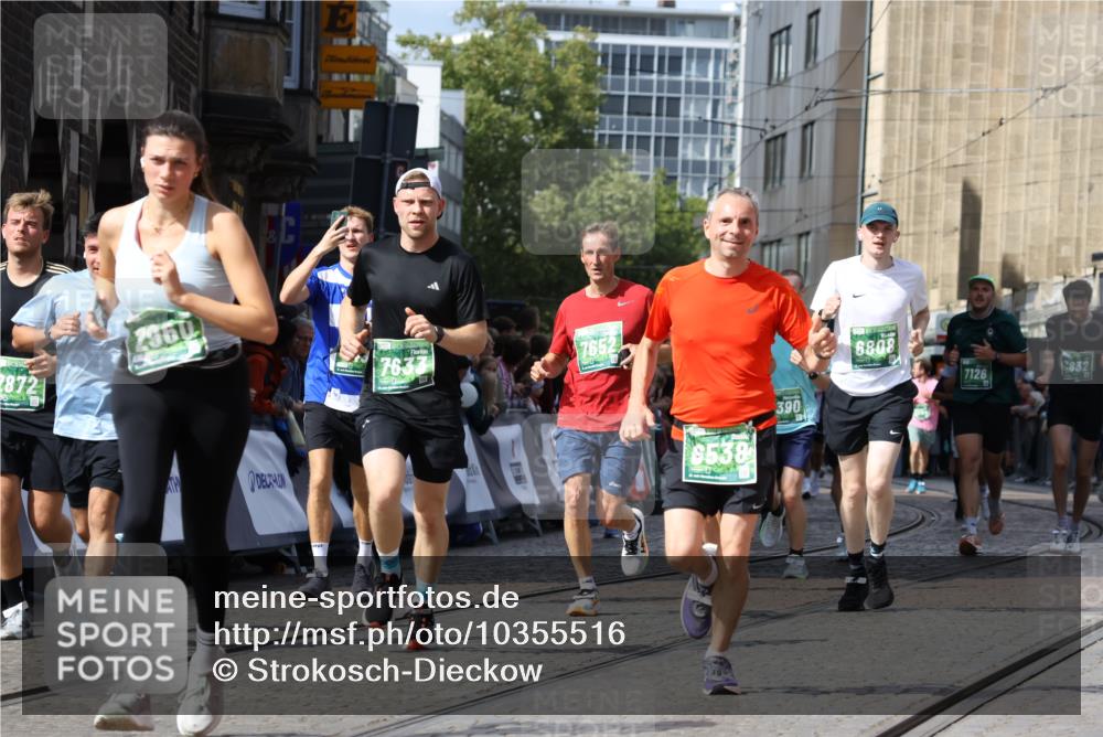 13.09.2026 - 21. swb-Marathon Bremen Strokosch-Dieckow http://msf.ph/oto/10355516 13.09.2026 13:33:35 Ziel 831, 1124, 2283, 2393, 2440, 2818, 2959, 2980, 3710, 4052, 4243, 4260, 4408, 4492, 4536, 4565, 5040, 5191, 5324, 5395, 5560, 5660, 5790, 5861, 5862, 5914, 5981, 6421, 6614, 6777, 6915, 7145, 7421, 7467, 7788, 7789, 7830, 8061, 9206, 9269, 9616, 9856, 13028, 13084, 13093, 13101, 930, 2405, 2872, 2960, 3201, 3761, 4490, 4554, 4658, 4874, 5063, 5156, 5513, 6508, 6538, 6808, 7126, 7633, 7652, 7832, 9068, 9128, 9342, 9344, 9390 meine-sportfotos.de