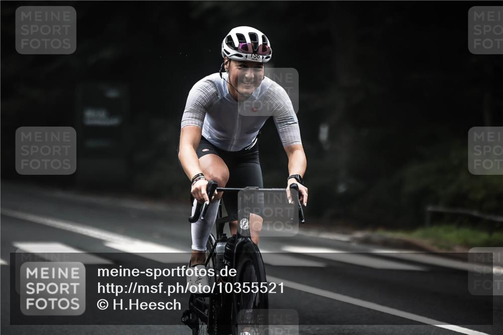 13.09.2026 - Stadtparktriathlon H.Heesch http://msf.ph/oto/10355521 13.09.2026 09:38:15 Radfahren 146, 156, 179, 193 meine-sportfotos.de