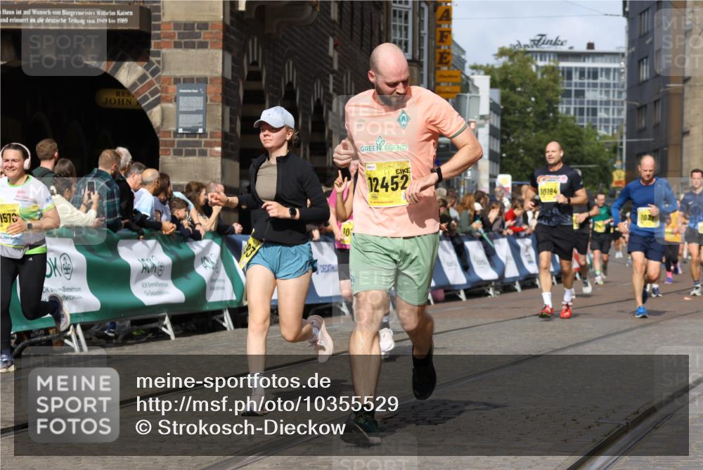 13.09.2026 - 21. swb-Marathon Bremen Strokosch-Dieckow http://msf.ph/oto/10355529 13.09.2026 10:56:27 Ziel 10246, 10298, 10365, 10443, 10690, 10699, 10949, 10957, 10960, 11219, 11280, 11693, 11782, 11790, 11972, 12061, 12452, 12476, 12484, 13565, 10240, 10356, 10372, 10540, 10721, 10824, 10936, 11064, 11069, 11349, 11407, 11474, 11601, 11855, 11871, 11911, 11996, 12543 meine-sportfotos.de