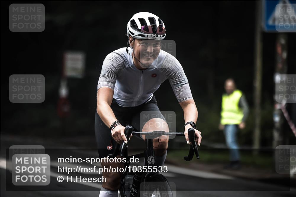 13.09.2026 - Stadtparktriathlon H.Heesch http://msf.ph/oto/10355533 13.09.2026 09:38:15 Radfahren 146, 156, 179, 193 meine-sportfotos.de