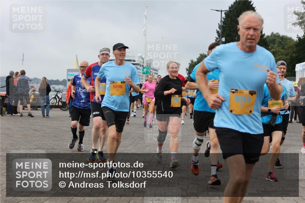 13.09.2026 - Kiel Lauf Andreas Tolksdorf http://msf.ph/oto/10355540 13.09.2026 09:58:30 Kiellinie 1800, 1, 38, 5698, 1, 39, 8310, 3340 meine-sportfotos.de