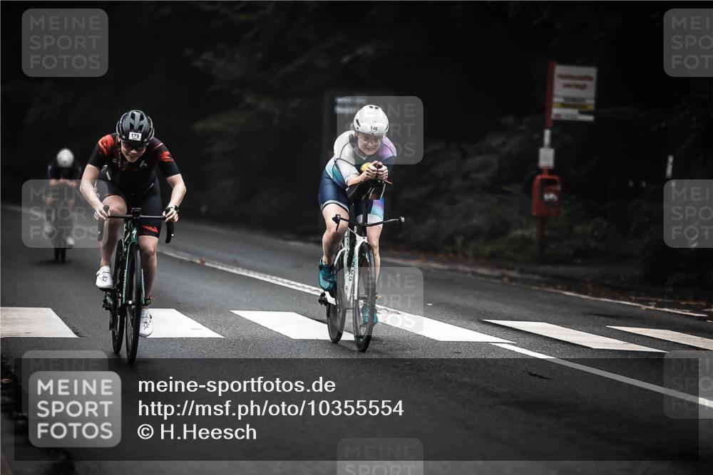 13.09.2026 - Stadtparktriathlon H.Heesch http://msf.ph/oto/10355554 13.09.2026 09:38:20 Radfahren 146, 156, 179, 193, 205 meine-sportfotos.de