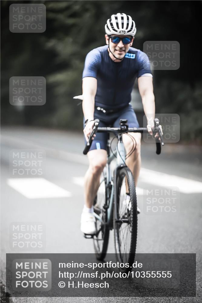 13.09.2026 - Stadtparktriathlon H.Heesch http://msf.ph/oto/10355555 13.09.2026 11:11:41 Radfahren 451, 470, 493, 498, 547, 612 meine-sportfotos.de