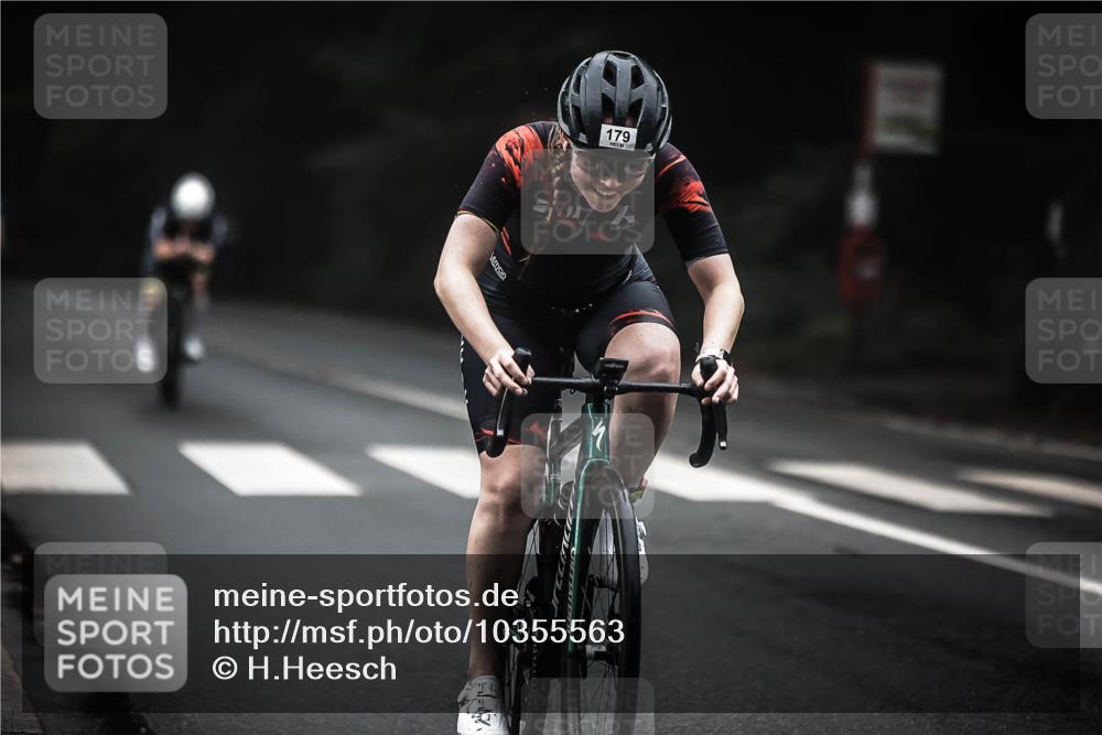 13.09.2026 - Stadtparktriathlon H.Heesch http://msf.ph/oto/10355563 13.09.2026 09:38:21 Radfahren 146, 171, 179, 205 meine-sportfotos.de